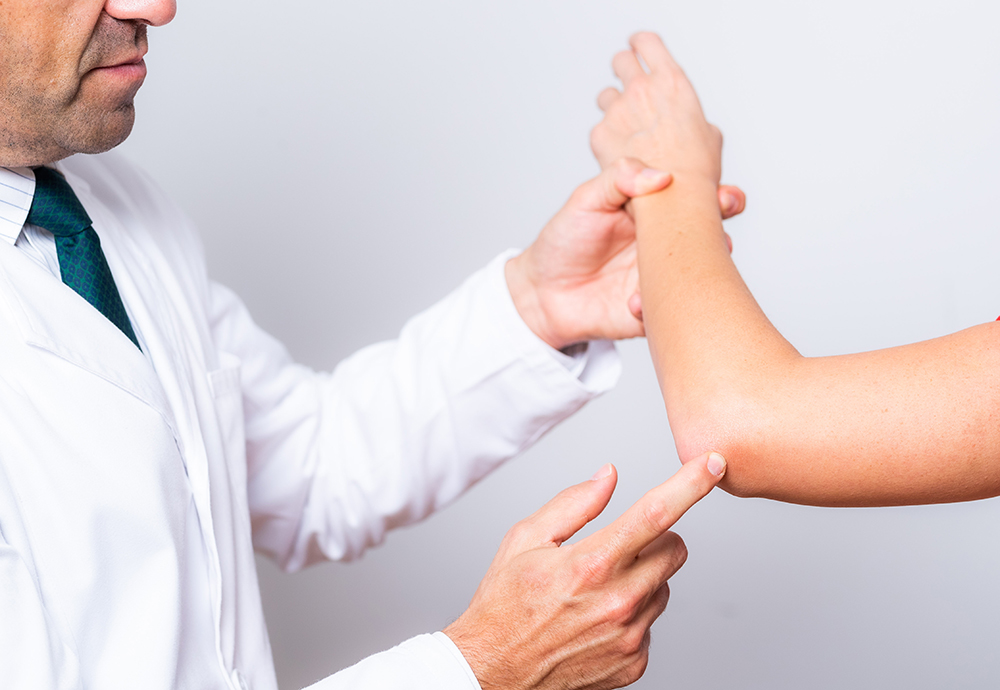 Prótesis de codo. Clínica DKF en El Viso de Madrid