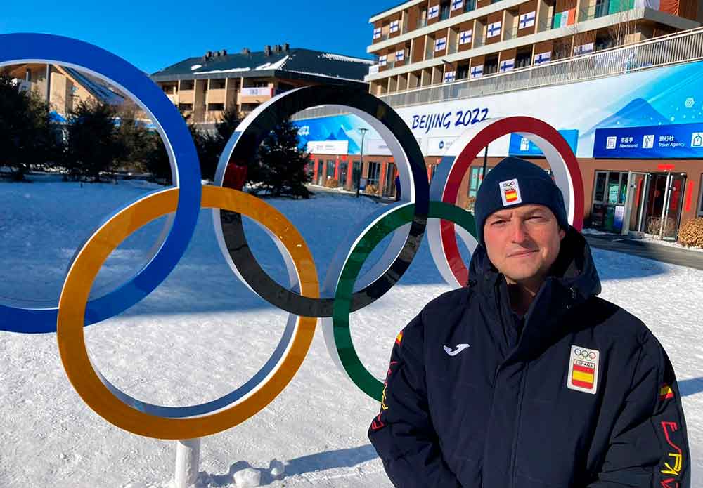 Dr. García-German - como director médico y traumatólogo de la Real Federación Española de Deportes de Invierno